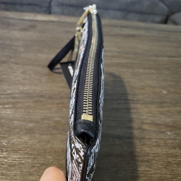 KARL LAGERFELD WRISTLET DOUBLE ZIP Multi Paris Icons NWT - Picture 7 of 16